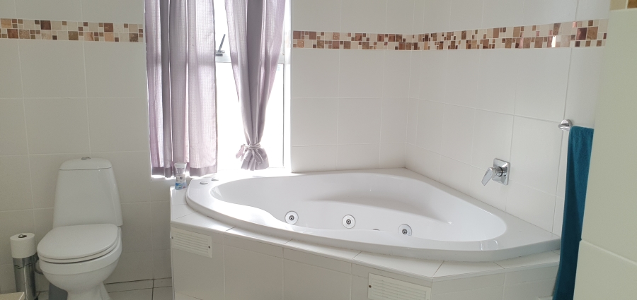 2 Bedroom Property for Sale in Hermanus Beach Club Western Cape